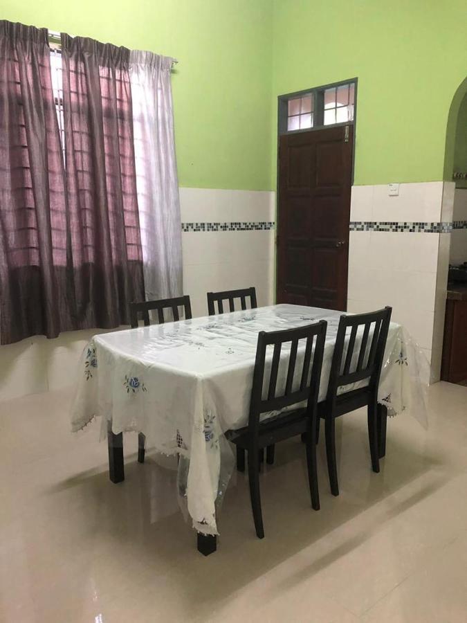 Afza Homestay Sura Free Unifi Kampong Sura Masjid Dış mekan fotoğraf